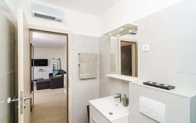 Apartment AB Batala