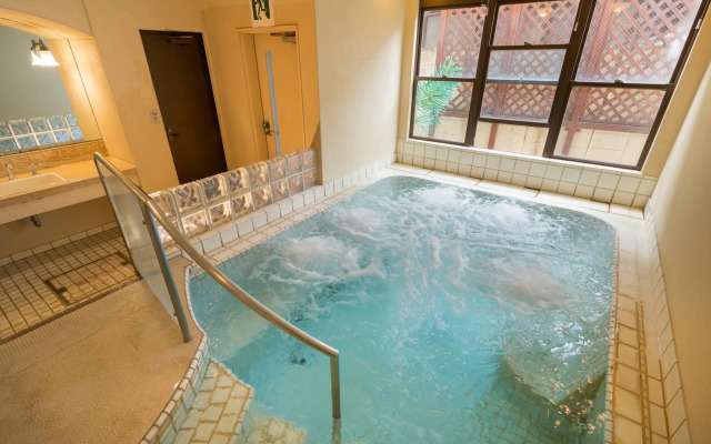 Poppy Springs Resort & Spa