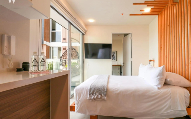 Monochromatic 1BR in Lovely Barranco