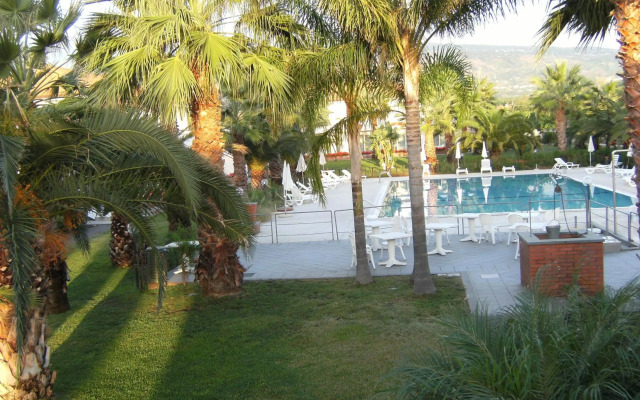 King's House Hotel Resort