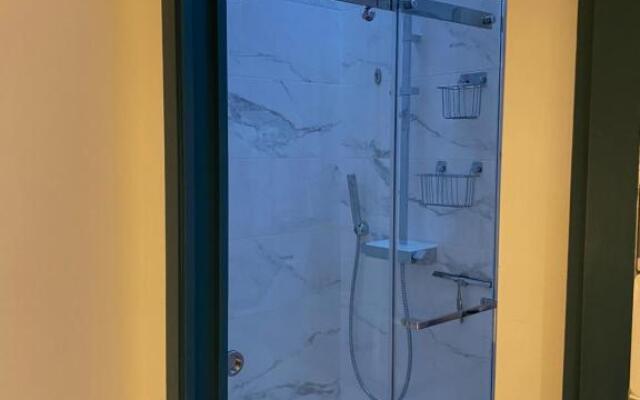 Mrtn Apartments & Suites