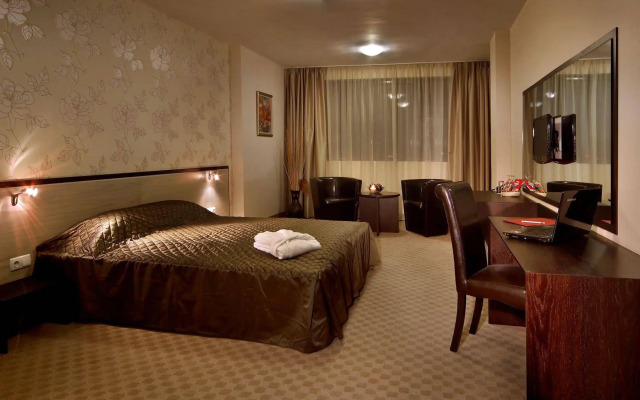 City Avenue Hotel by HMG