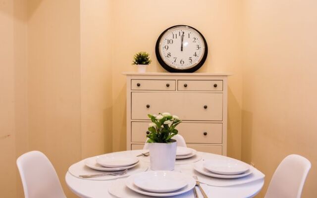 Rainbow Apartments 5