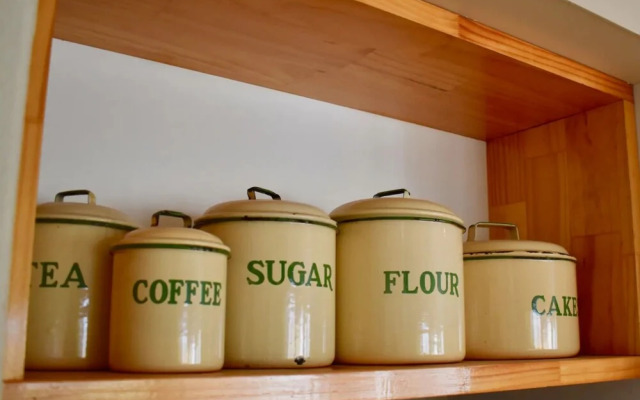 Spacious Home In Mount Hawthorn Next To Lake Monger