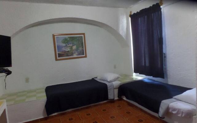 Ikaro Suites Cancun