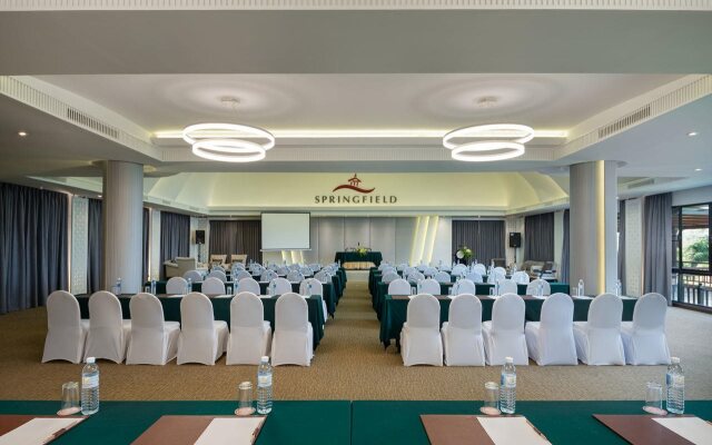 Springfield Village Golf & Spa