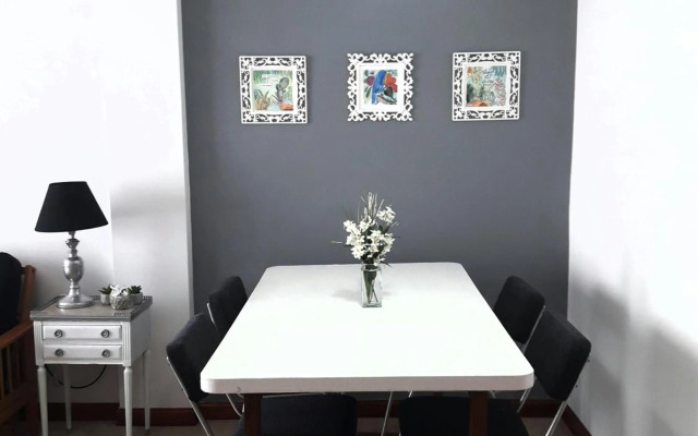 Francia Apartment II