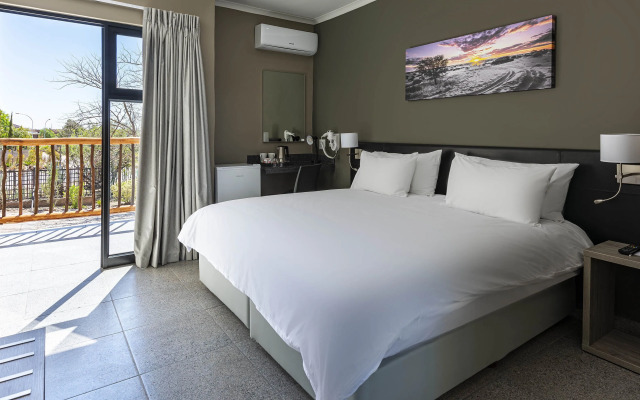 Naba Lodge