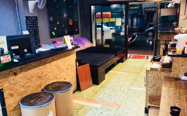 Hits Hostel