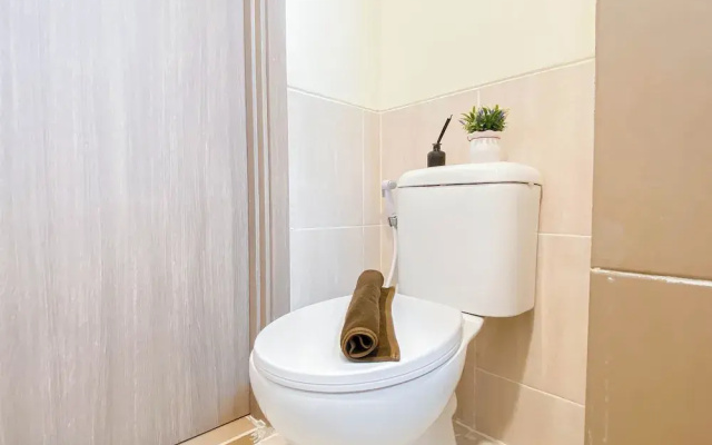 Comfy And Warm 2Br At Meikarta Apartment