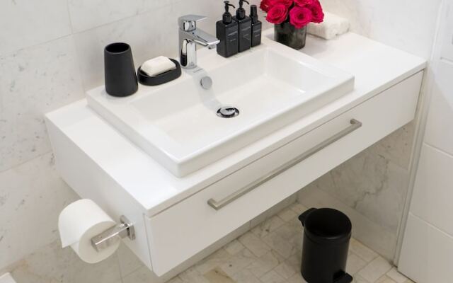 Kayleeway Apartments