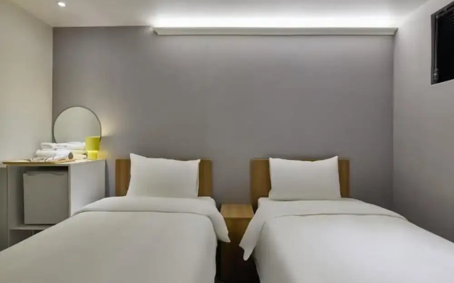 Halfrest Hostel Jongno Insa