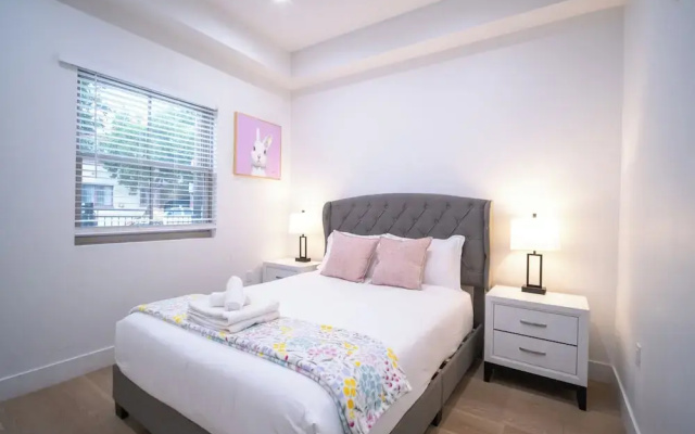 Stylish Private Room by Downtown LA