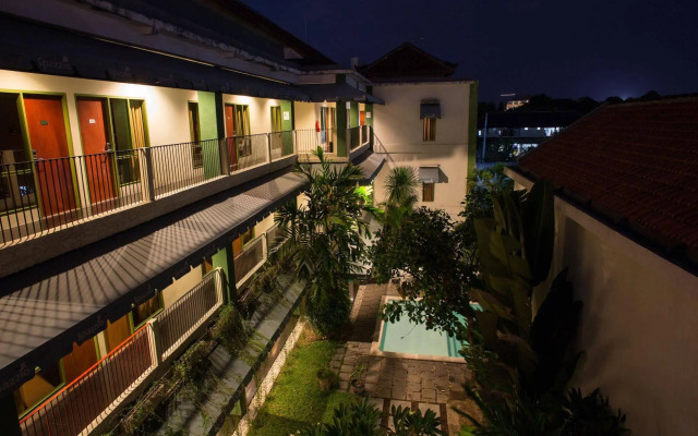 Spazzio Bali Hotel