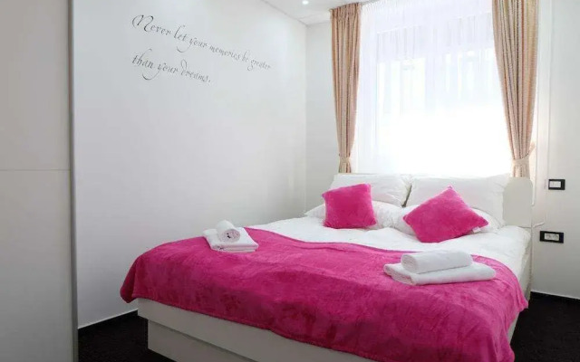 Luwiana Suites