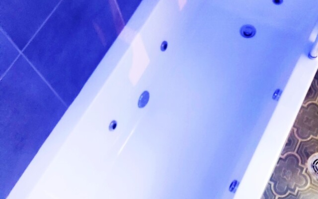 Carmel Market Apartments