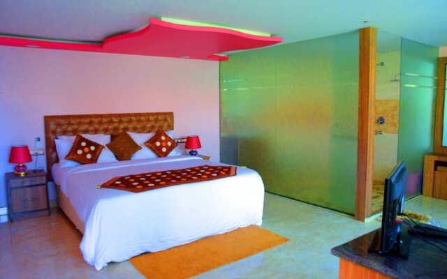 Boomerang Beach Resort