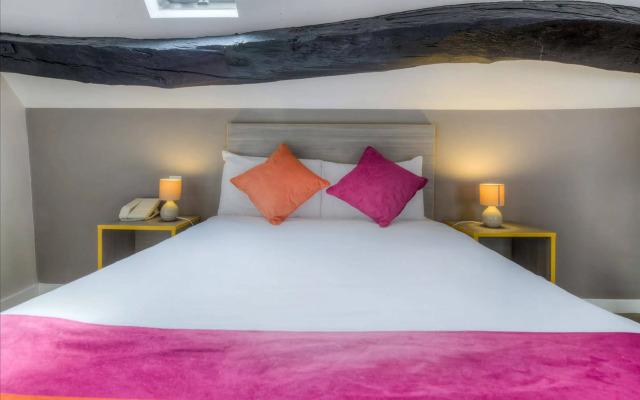 Garner Reading City Centre by IHG