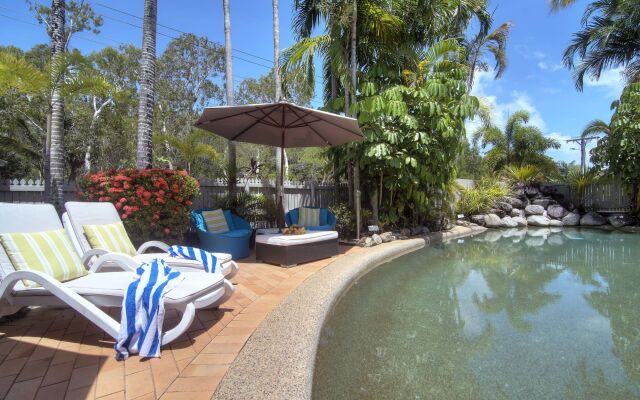 Seascape Holiday at the Queenslander