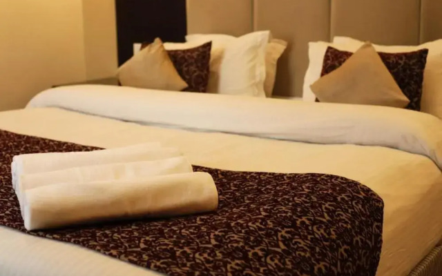 Gold Leaf Hotel