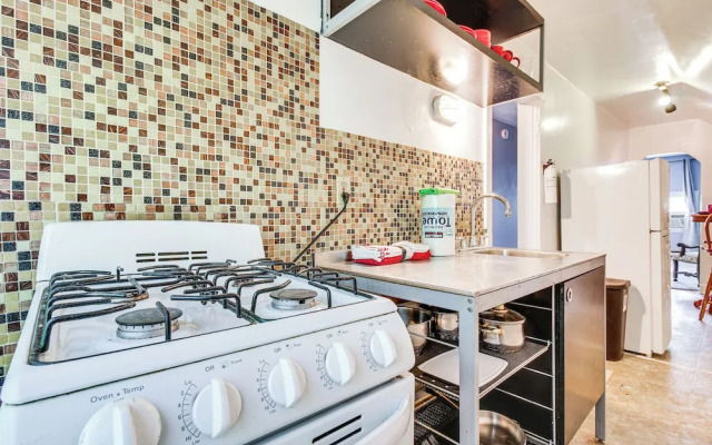 Pet-friendly Cincinnati Apt: 5 Mi to Downtown!