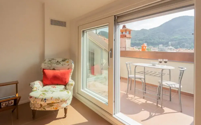 Rooftop Nest in Como City Center
