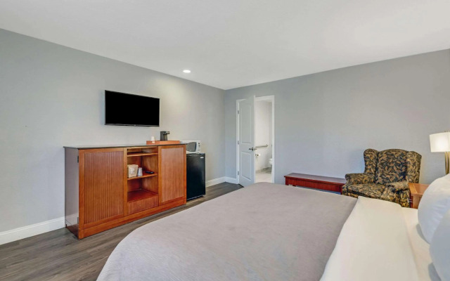 Quality Inn Santa Cruz