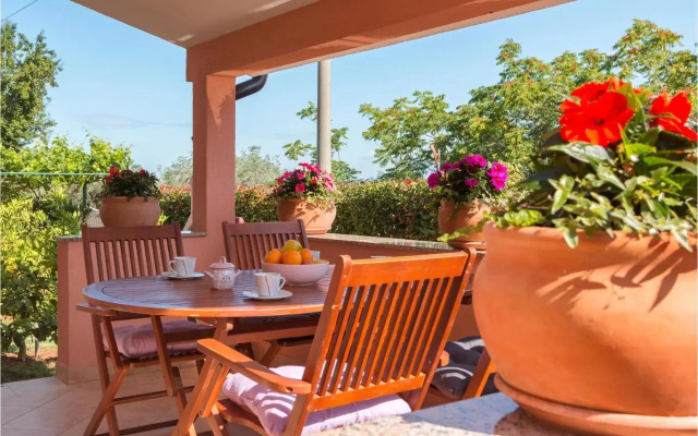 Holiday home Peroj *LXXIII *