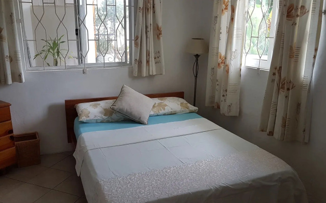 CHEZ LORNA 3 nights or plus