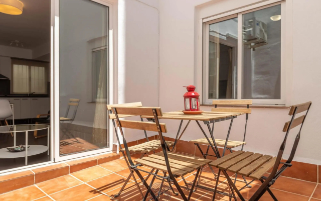 CERVANTES Apartment 24 2BT 1BR