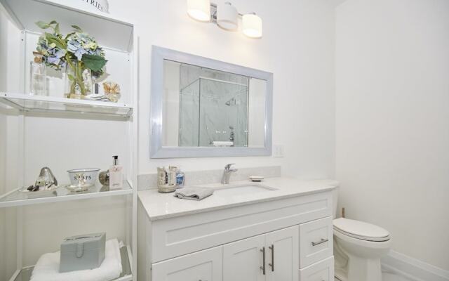 Lakeview Luxury Retreat