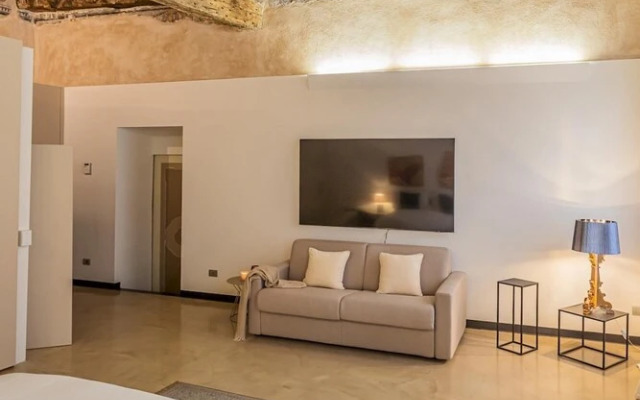 Rovelli 41 in Como With 2 Bedrooms and 3 Bathrooms