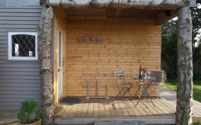 Charming 1-bed Garden Lodge in Boyndie, Banff
