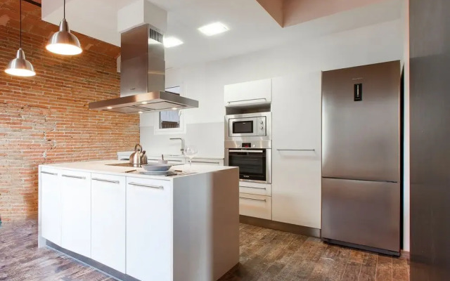 AB Paral·lel Spacious Apartments