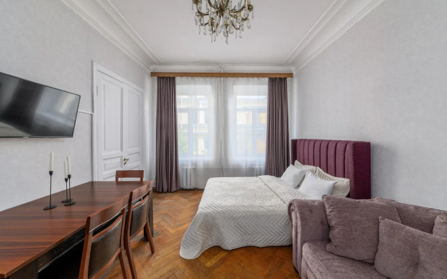 DeRent Aparts (ДеРент Апартс) на переулке Антоненко