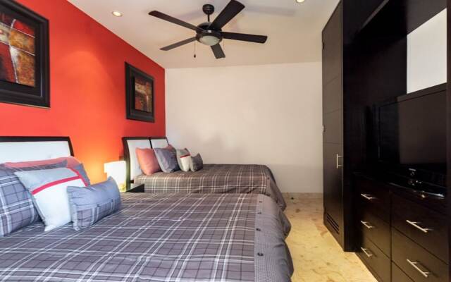 Elements Penthouse 1 2 Bedroom Condo by RedAwning