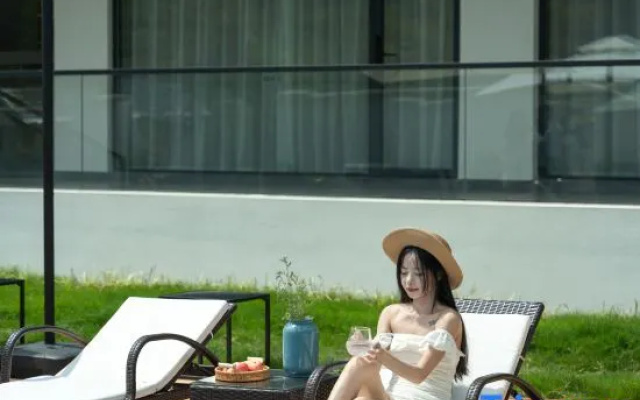 Anji Guoshan Tingyun · Mountain Luxury Private Hot Spring Pool Healing Homestay – People – Huzhou