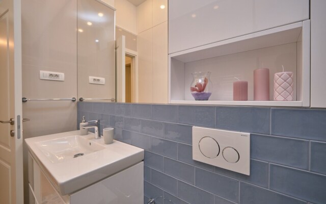 Salve Luxury Apartment by Litto