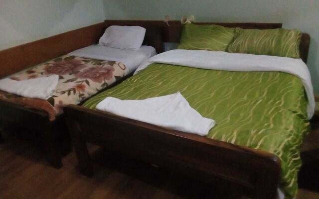 Hotel Eel