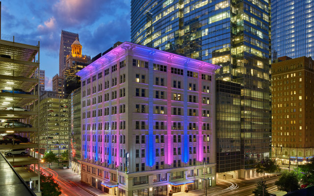 Aloft Houston Downtown