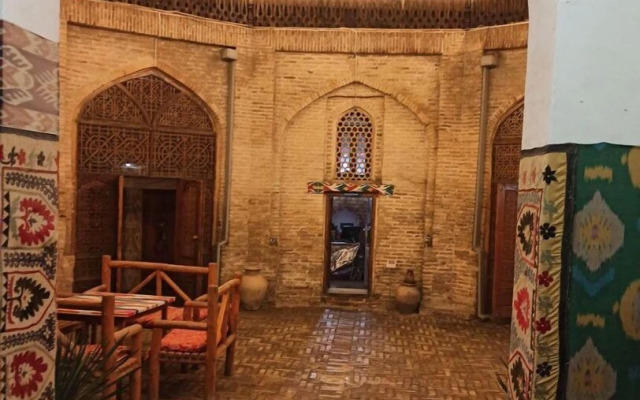 Mekhtar Ambar  Caravan sarai XIX