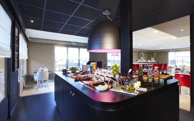 Campanile Dunkerque Armbouts