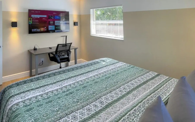 TriLuxe Inn & Studios