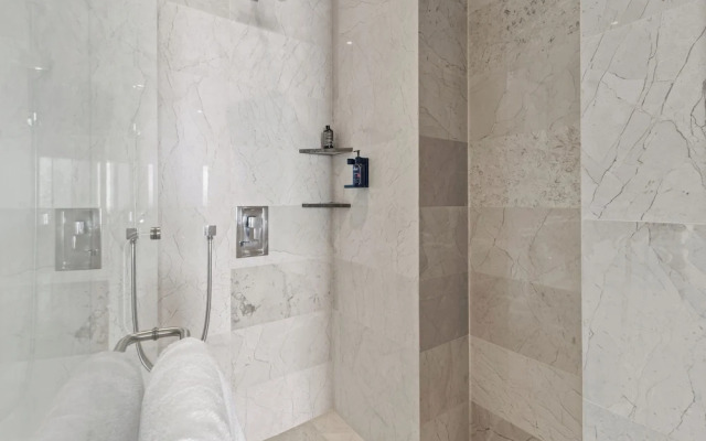 Blue Horizon Luxury Condo