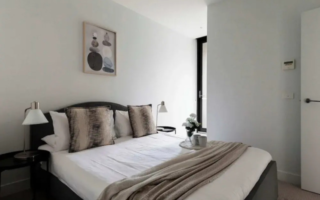 A Cozy 2BR Apt Right on Buzzing Chapel Street