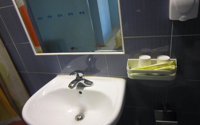 Bestay Hotel Express (Kunming International Convention and Exhibition Center)