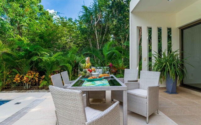 Casa Ave, Luxury & Resort Living