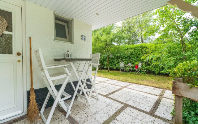 Holiday Home in Reutum With Pond and Trails
