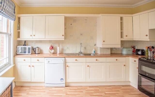 16 Hartington, Aldeburgh