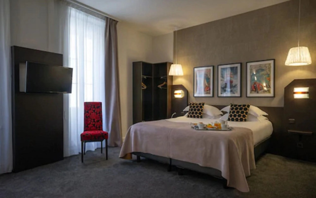 Hotel Voltaire Opera Nantes Centre